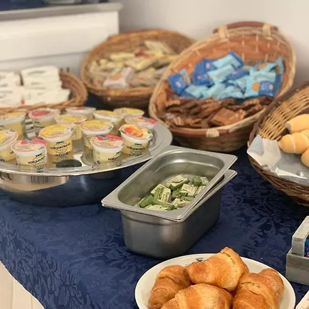 Isola מלון רימיני