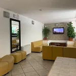 Hotel Isola 2*